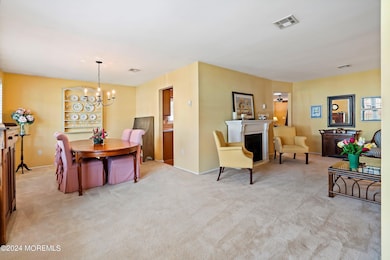05-Foyer to Dining and Living