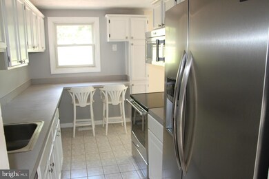 7005 Macbeth Way unit AY, Sykesville, MD 21784 - photo 2