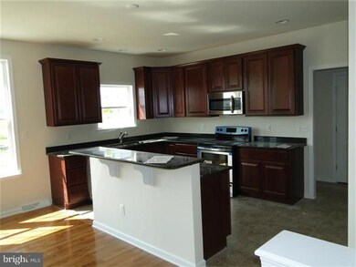 275 Stonebridge Dr unit LIVG B, Felton, DE 19943 - photo 3