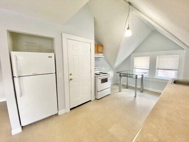 345-347 Bay St, Springfield, MA 01109 - photo 2