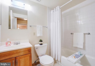 3314 Chiswick Ct unit 621G, Silver Spring, MD 20906 - photo 5