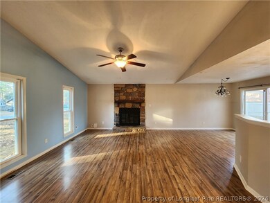 579 Moriston Rd, Fayetteville, NC 28314 - photo 4