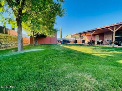 605 Maravillas St, El Paso, TX 79928 - photo 2