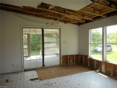 215 Long Acre Rd, Siler City, NC 27344 - photo 3