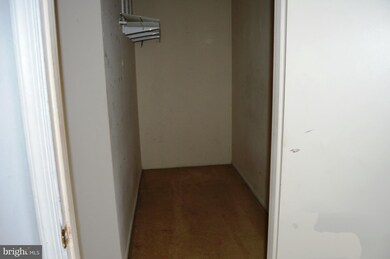 7601 Finns Ln, Lanham, MD 20706 - photo 4