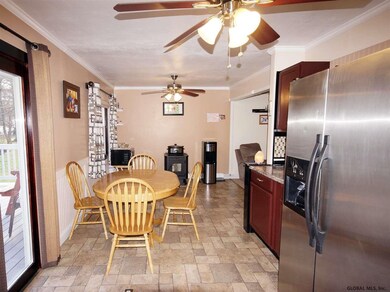 22 Weston Dr, Clifton Park, NY 12065 - photo 4