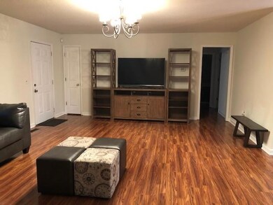 306 Southview Dr, Shelbyville, TN 37160 - photo 4