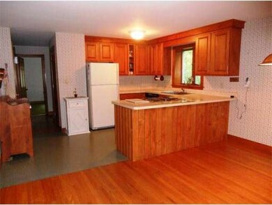 92 Ferrante Ave, Greenfield, MA 01301 - photo 6