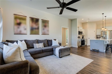 5501 Limestone Creek Dr, Charlestown, IN 47111 - photo 3