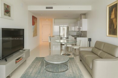 CANVAS unit 3705, Miami, FL 33132 - photo 3