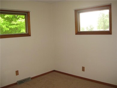 47 Shady Dr, Indiana, PA 15701 - photo 3