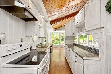 1147 Thomas Eighty Four Rd, Eighty Four, PA 15330 - photo 6