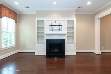 9317 Nort Comm Blvd (Vacant) v03