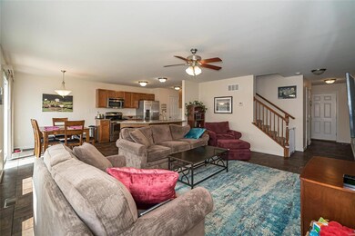 Neutral tones throughout