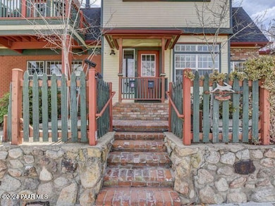 325 E Union 'The Townhouse' St, Prescott, AZ 86303 - photo 2