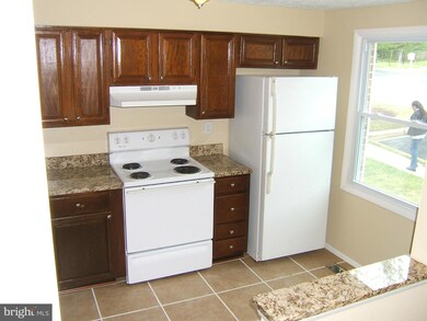 19462 Zinnia Cir, Germantown, MD 20876 - photo 6