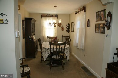 4300 Marple St, Philadelphia, PA 19136 - photo 7