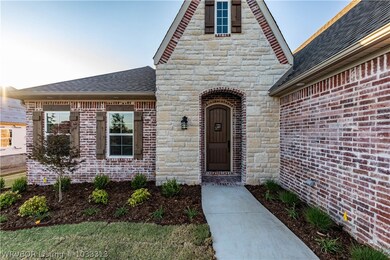 8401 Donnington Ct, Barling, AR 72923 - photo 3