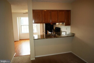 11403 Honeysuckle Ct unit 2, Upper Marlboro, MD 20774 - photo 4
