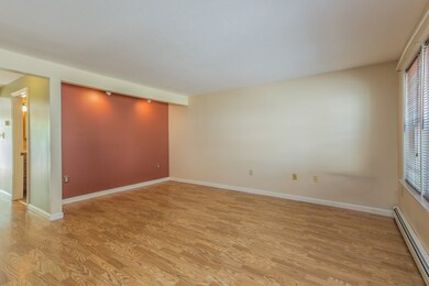 352 Circle Rd unit K003, Manchester, NH 03103 - photo 2