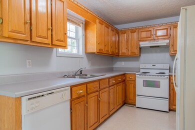 8518 Spring Creek Rd, Cookeville, TN 38506 - photo 6