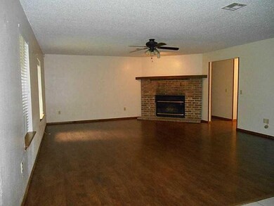 2903 Parkwood Dr, Rogers, AR 72756 - photo 3