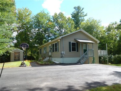 40 Spring St, Mechanic Falls, ME 04256 - photo 2