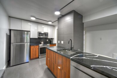 004_Kitchen