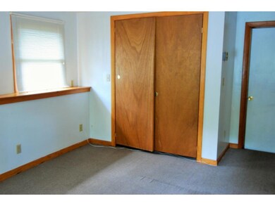 13 Maplecrest St, Newmarket, NH 03857 - photo 4