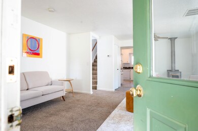 1527 NW 10th St, Bend, OR 97701 - photo 4