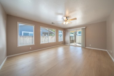 1153 Ruthie Ln, Redding, CA 96002 - photo 7