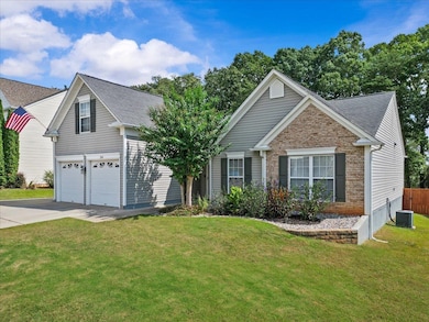 314 Karsten Creek Dr, Simpsonville, SC 29681 - photo 3