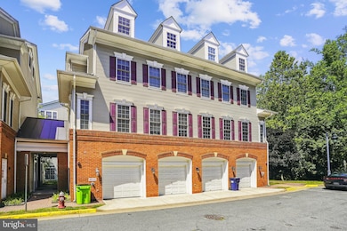 8930 Milford Haven Ct unit 30A, Lorton, VA 22079 - photo 2