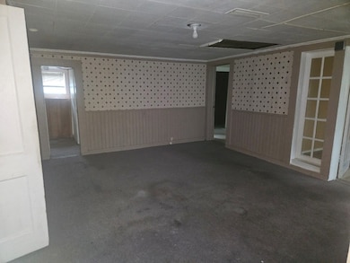 104 Hardy St, Dothan, AL 36303 - photo 2