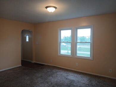 7324 W Taft St, Merrillville, IN 46410 - photo 2