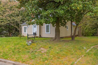 833 Dixon Ave, Asheboro, NC 27203 - photo 4