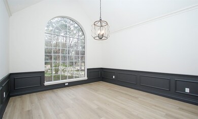 4506 Belle Glade Dr, Houston, TX 77018 - photo 4