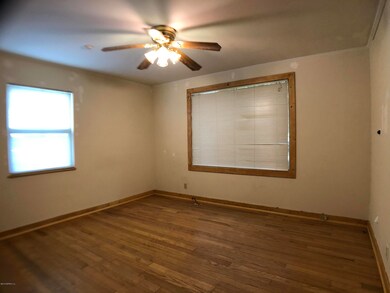 4640 Pinewood Rd, Jacksonville, FL 32210 - photo 7