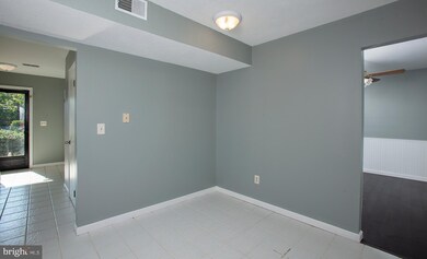 498 Sweetbriar Dr, Harrisburg, PA 17111 - photo 6