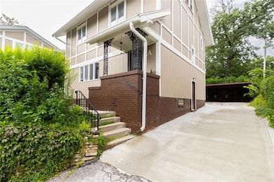 5322 Ingersoll Ave unit A1, Des Moines, IA 50312 - photo 2