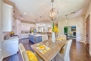 702 W 41st St, Houston, TX 77018 - photo 3