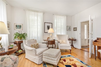 106 Franklin St, Bristol, RI 02809 - photo 6