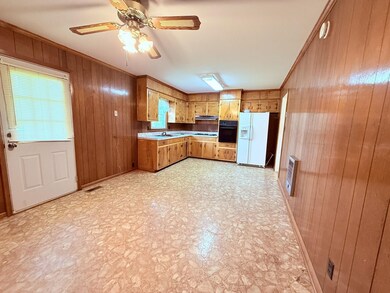 417 Shadowlawn St, McMinnville, TN 37110 - photo 5