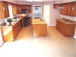 7903 Granite Ridge Ln, Houston, TX 77095 - photo 6