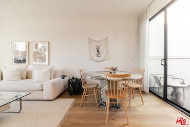 3286 N Canary Way, Los Angeles, CA 90065 - photo 4