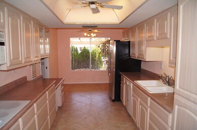Bright Kitchen, Eat-In and Formal Dining
