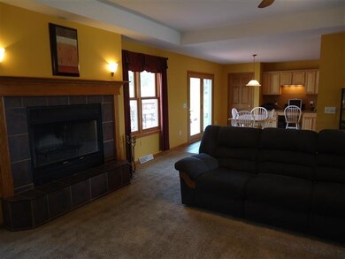 508 Hillcrest Ln, Brooklyn, WI 53521 - photo 3