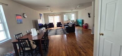 343-345 Hawthorne Ave, Newark, NJ 07112 - photo 5