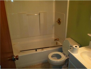 4743 Larkhall Ln, Columbus, OH 43229 - photo 5