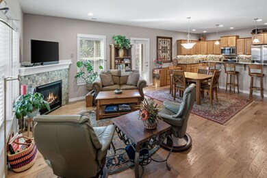 910 N Hindeman St, Sisters, OR 97759 - photo 5